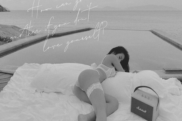 Loạt ảnh 18+ của hotgirl Hà Thành Mai Phương Bùi