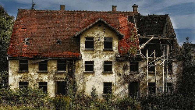 Mơ thấy một căn nhà cũ